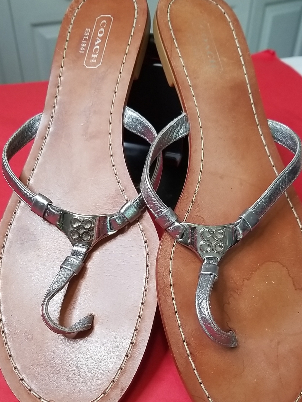 COACH womens sandals size 8.5 leather sole/straps rubber over soles EUC